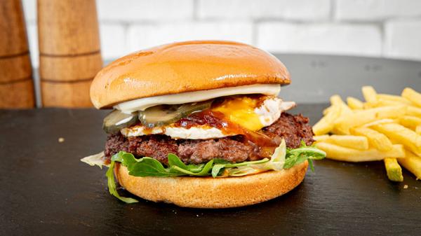 EGG BURGER & FRIES 
